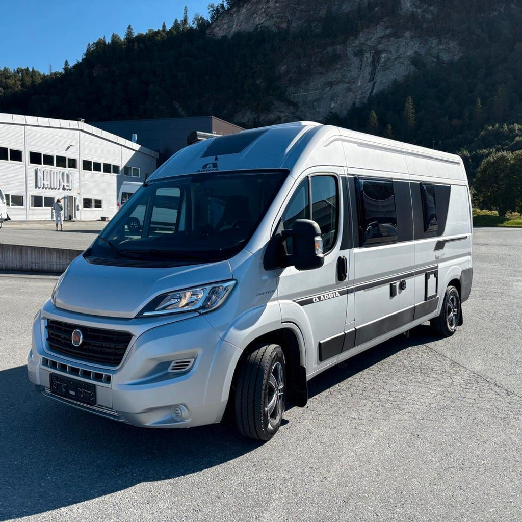 ADRIA TWIN 600 SPB PLUS